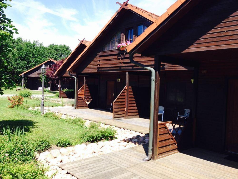 Hotel & Restaurant Zur Spreewaelderin Golßen Bagian luar foto