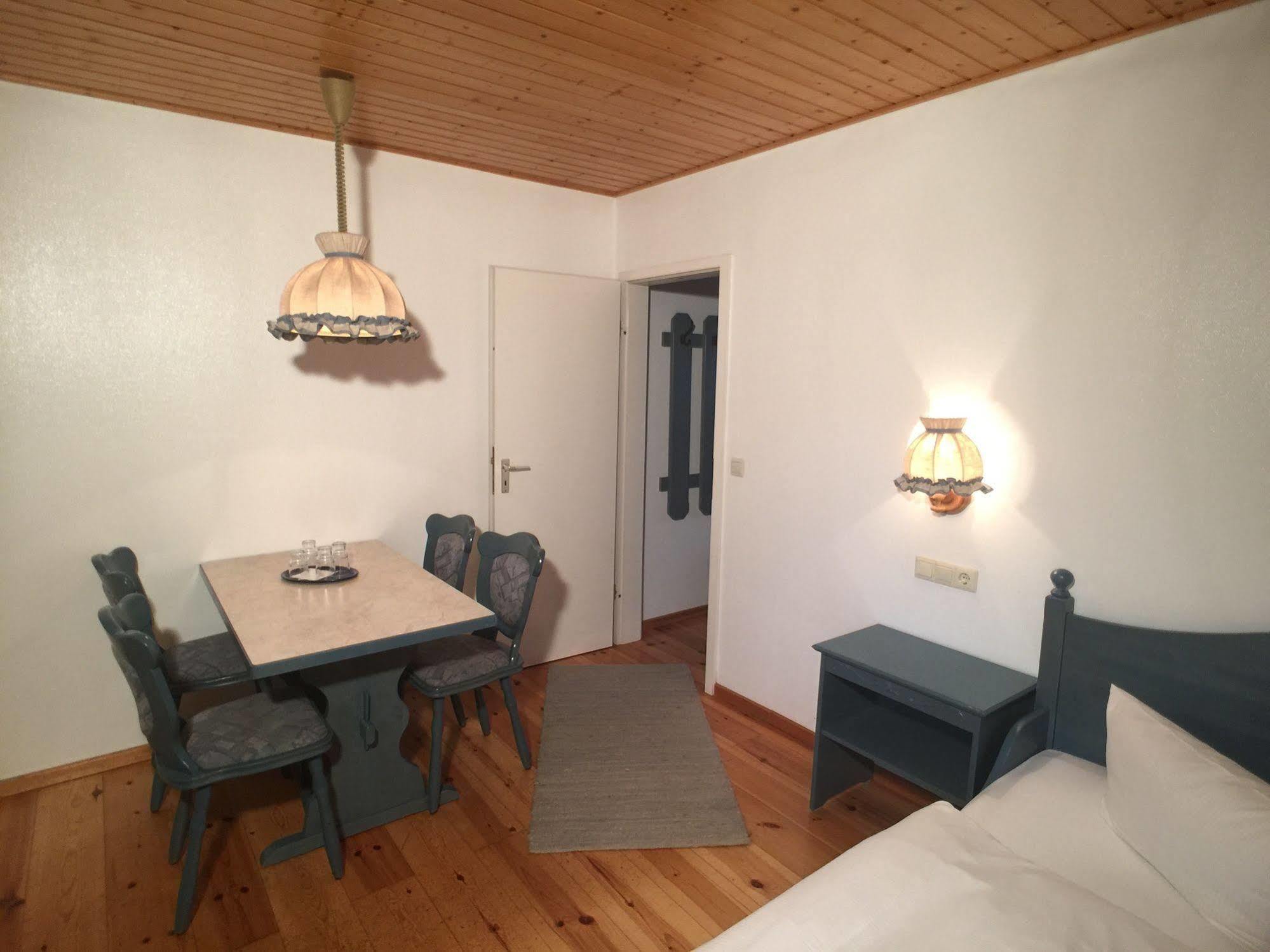 Hotel & Restaurant Zur Spreewaelderin Golßen Bagian luar foto