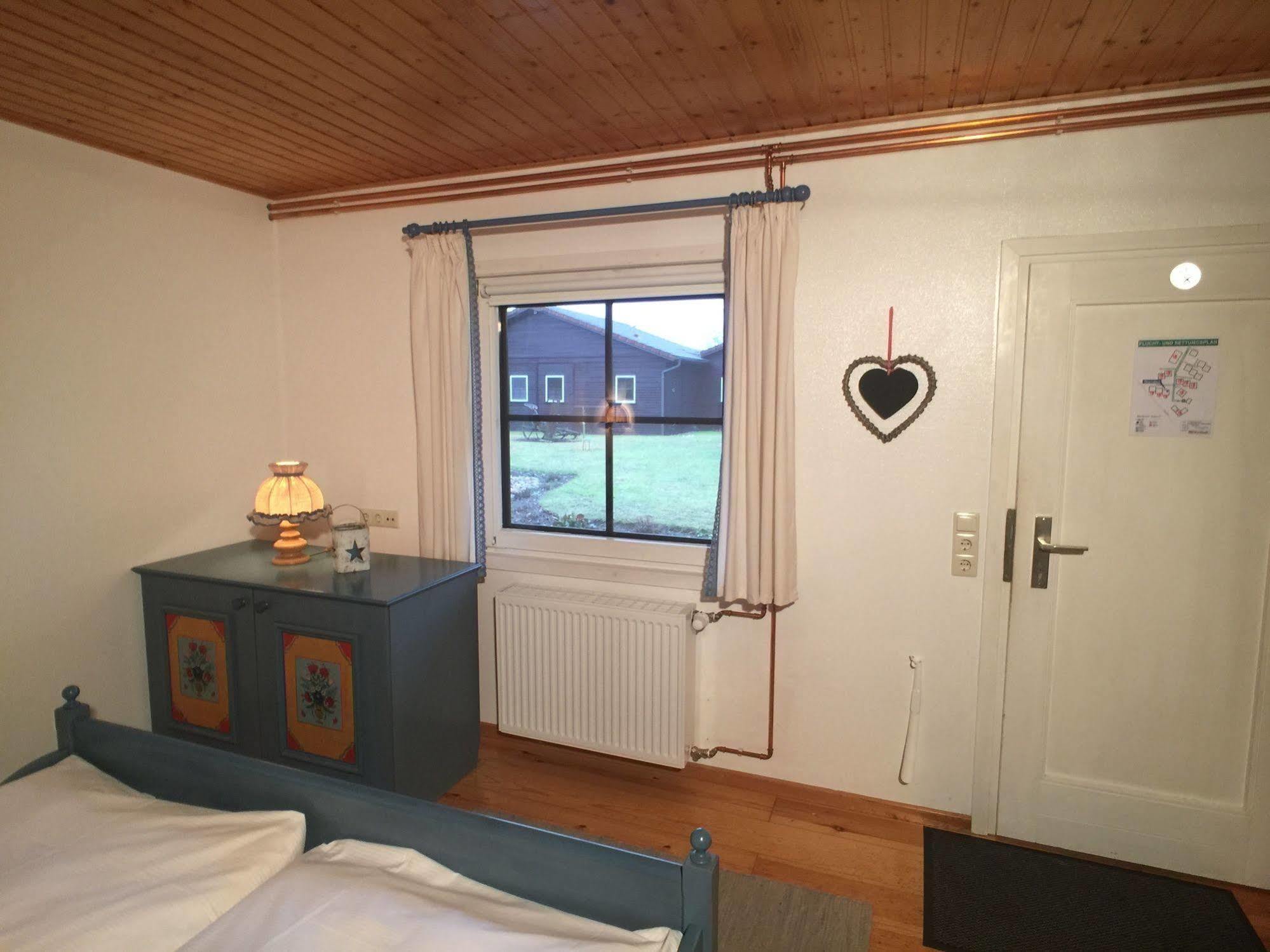 Hotel & Restaurant Zur Spreewaelderin Golßen Bagian luar foto